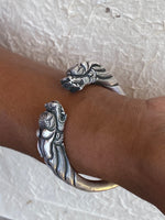 Load image into Gallery viewer, 2 Headed Dragon Bracelet
